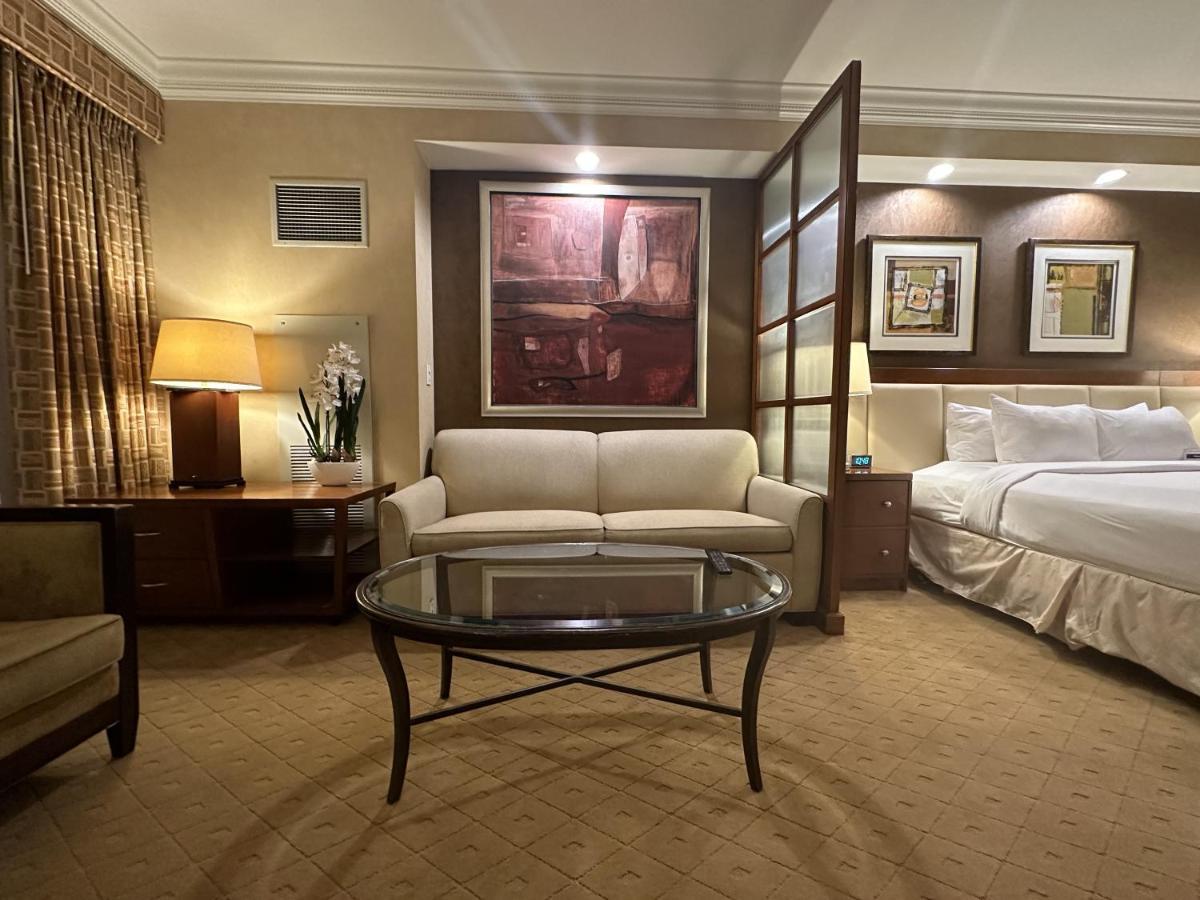 Mgm Signature Deluxe Balcony Strip View Suite ลาสเวกัส ภายนอก รูปภาพ