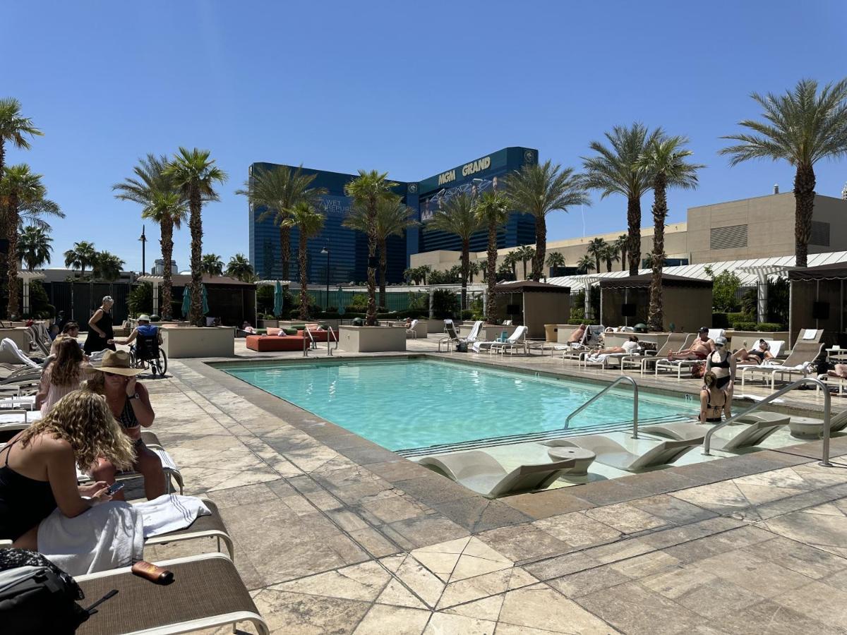 Mgm Signature Deluxe Balcony Strip View Suite ลาสเวกัส ภายนอก รูปภาพ