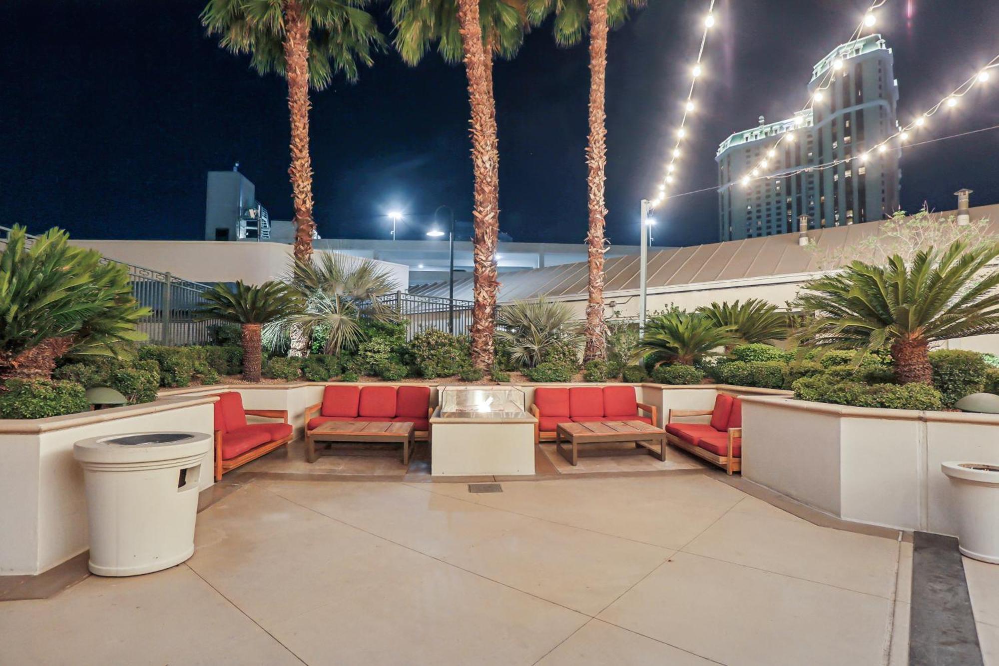 Mgm Signature Deluxe Balcony Strip View Suite ลาสเวกัส ภายนอก รูปภาพ