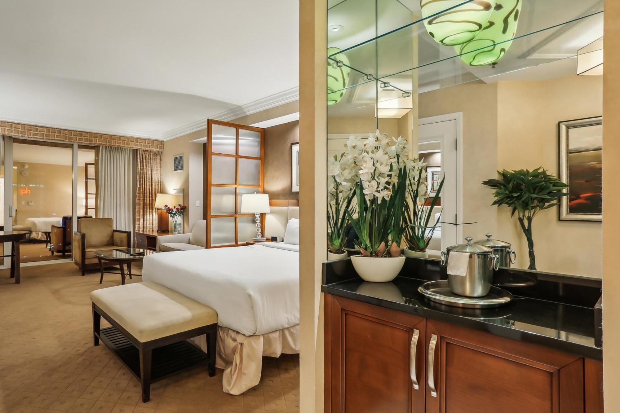 Mgm Signature Deluxe Balcony Strip View Suite ลาสเวกัส ภายนอก รูปภาพ