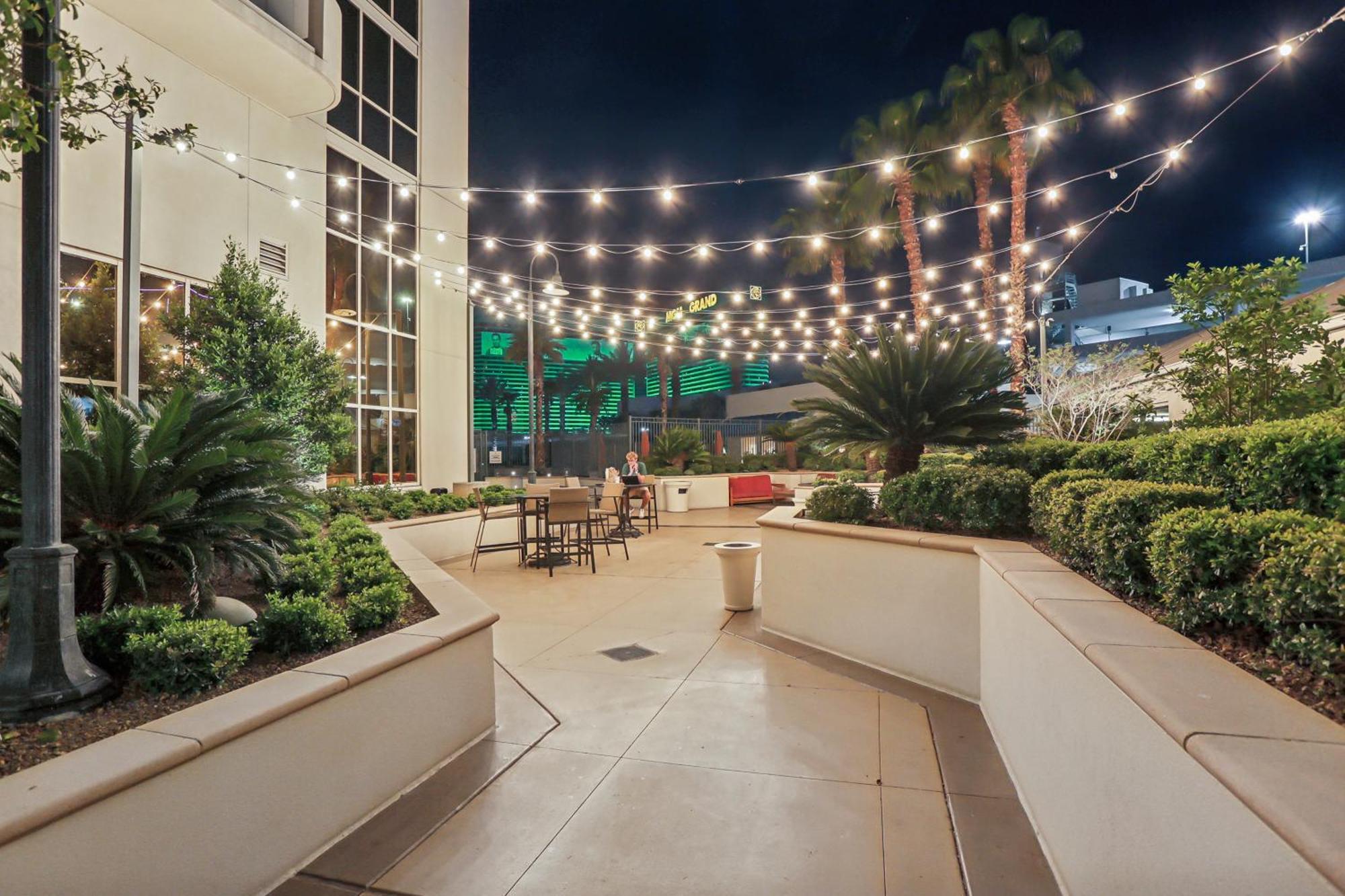 Mgm Signature Deluxe Balcony Strip View Suite ลาสเวกัส ภายนอก รูปภาพ