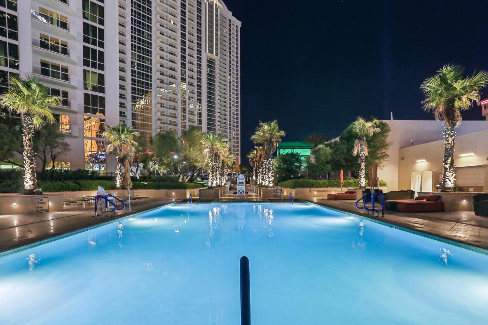 Mgm Signature Deluxe Balcony Strip View Suite ลาสเวกัส ภายนอก รูปภาพ