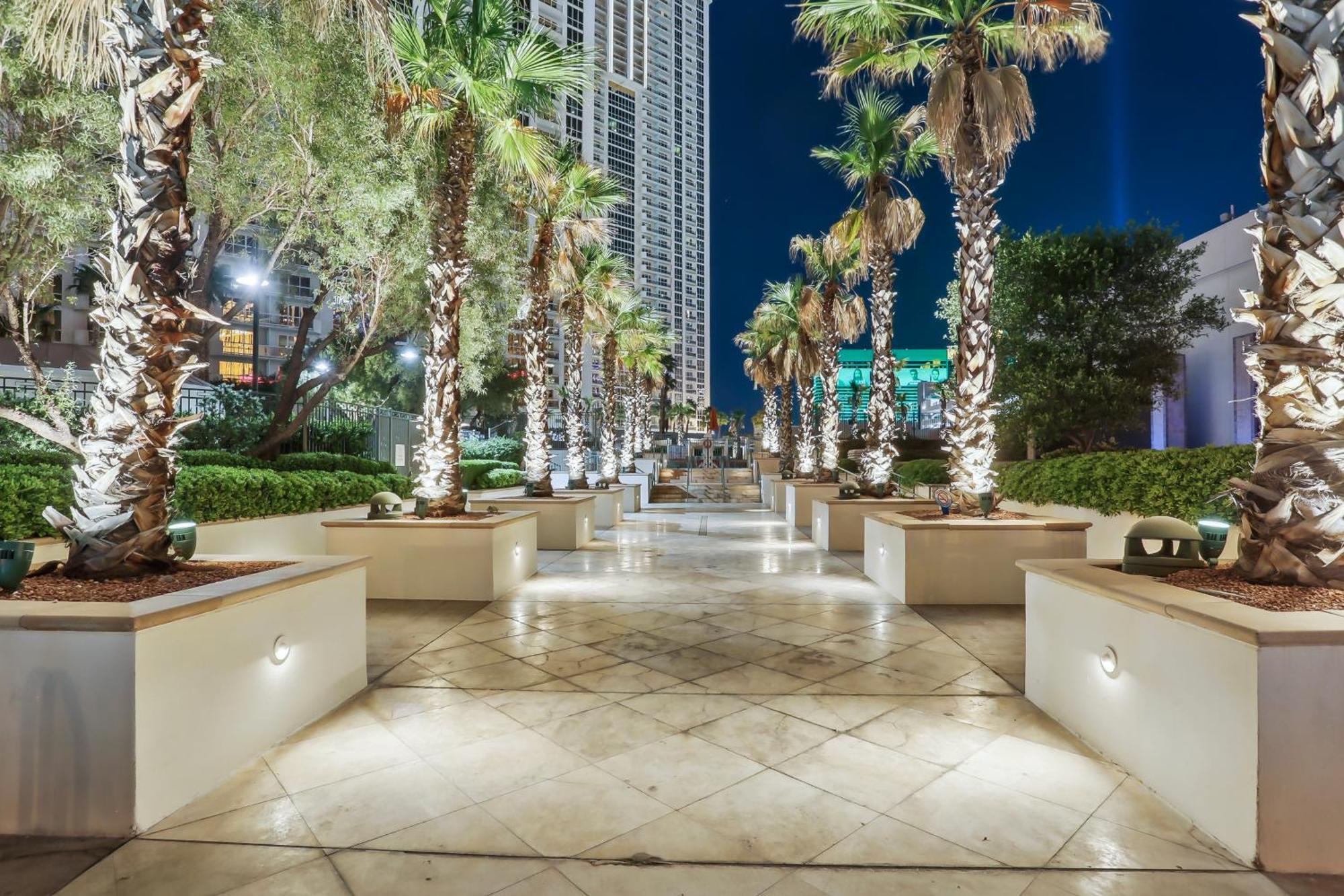 Mgm Signature Deluxe Balcony Strip View Suite ลาสเวกัส ภายนอก รูปภาพ