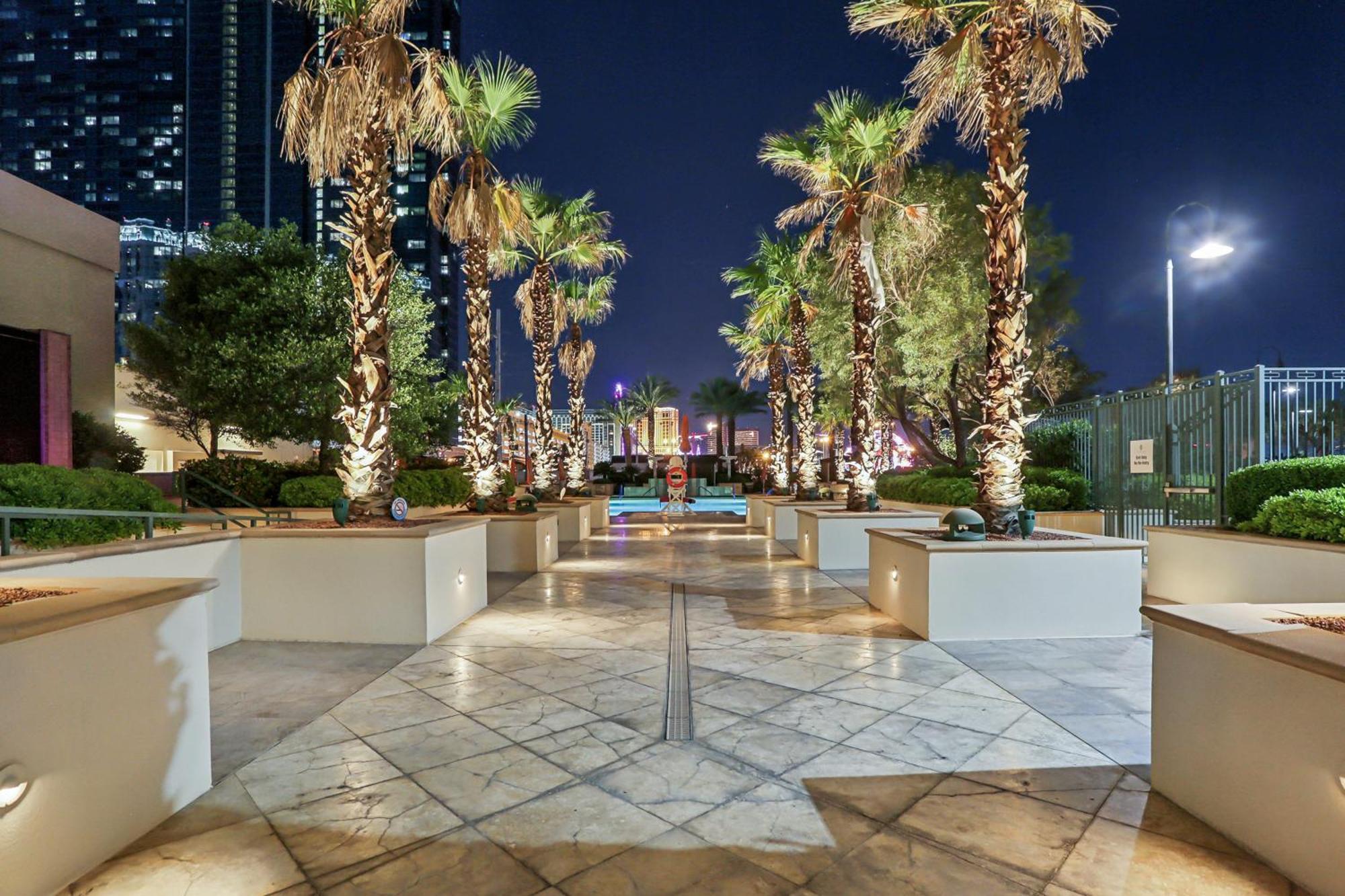 Mgm Signature Deluxe Balcony Strip View Suite ลาสเวกัส ภายนอก รูปภาพ