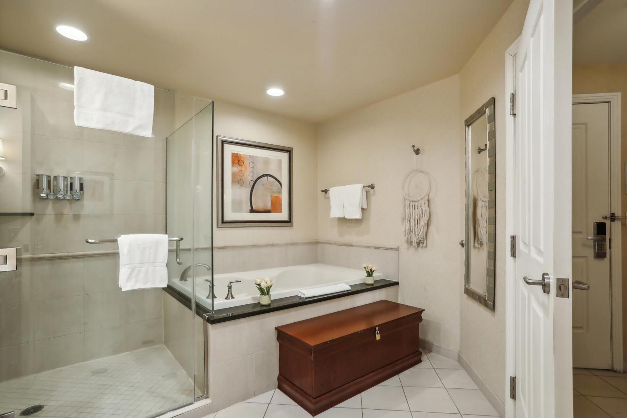 Mgm Signature Deluxe Balcony Strip View Suite ลาสเวกัส ภายนอก รูปภาพ